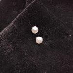 Pearl Ear stud By Ruva