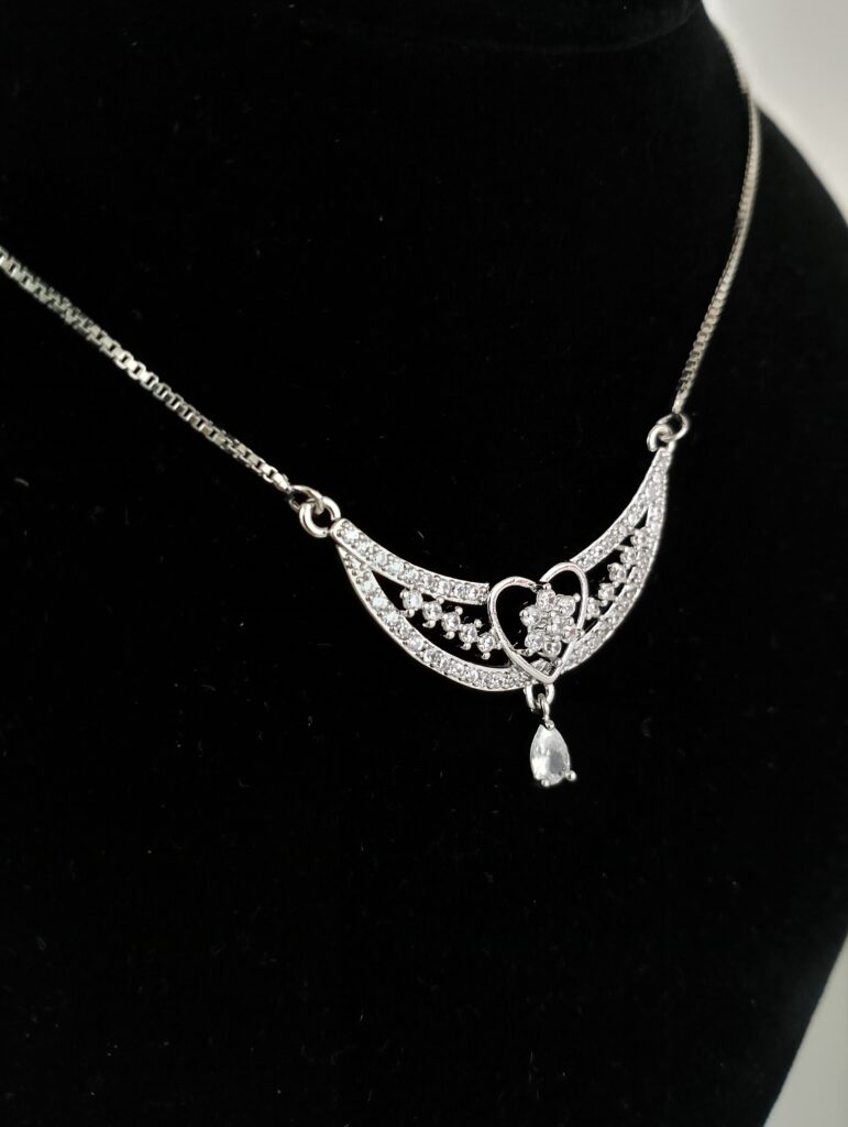 Ruva Necklace
